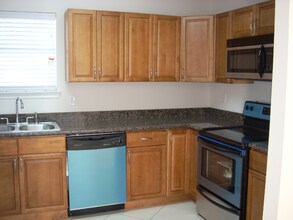 3613 Ventura Dr in Chalmette, LA - Foto de edificio - Building Photo