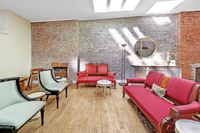 318 W 14th St in New York, NY - Foto de edificio - Building Photo