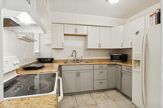 9930 Pineapple Tree Dr in Boynton Beach, FL - Building Photo - Building Photo