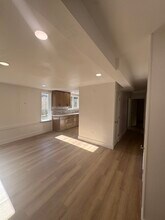 3948 S Brandon St, Unit B in Seattle, WA - Building Photo - Building Photo