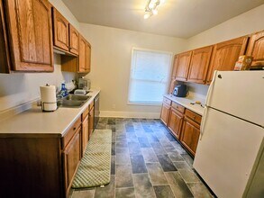 3019 N Frederick Ave, Unit 3021 in Milwaukee, WI - Foto de edificio - Building Photo