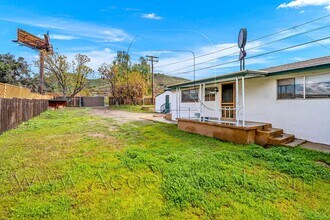 522 N Spring St in Lake Elsinore, CA - Building Photo - Building Photo