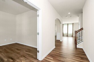 16027 Harbor Hill Dr in Charlotte, NC - Building Photo - Building Photo