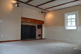 179 Union St, Unit #2 in Portsmouth, NH - Building Photo - Building Photo