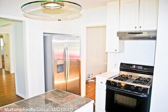 6203 Penrose Ave in Dallas, TX - Building Photo - Building Photo