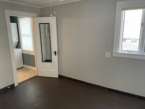 363 Tuttle Rd in Cumberland, ME - Foto de edificio - Building Photo