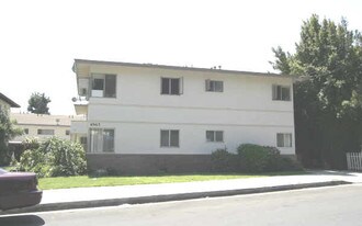 8962 E Fairview Ave in San Gabriel, CA - Building Photo