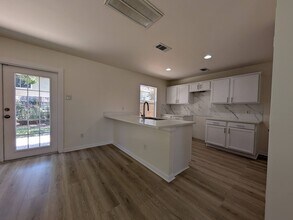 11726 Rolling Stream Dr in Tomball, TX - Building Photo - Building Photo