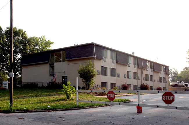 Donald W. Moreau Sr. Veterans House in Indianapolis, IN - Foto de edificio - Building Photo