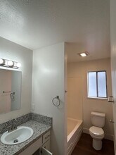 12 Klondike Ct in Chico, CA - Building Photo - Building Photo