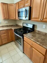 340 Hampshire Dr in Ventnor City, NJ - Building Photo - Building Photo