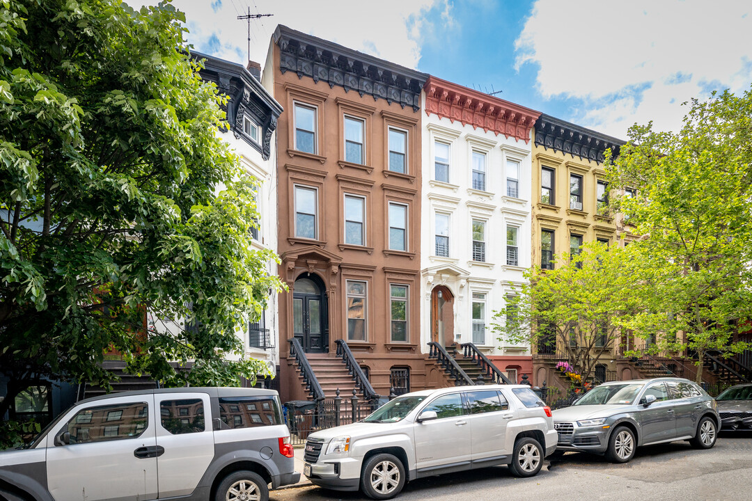 26 Herkimer Street in Brooklyn, NY - Foto de edificio