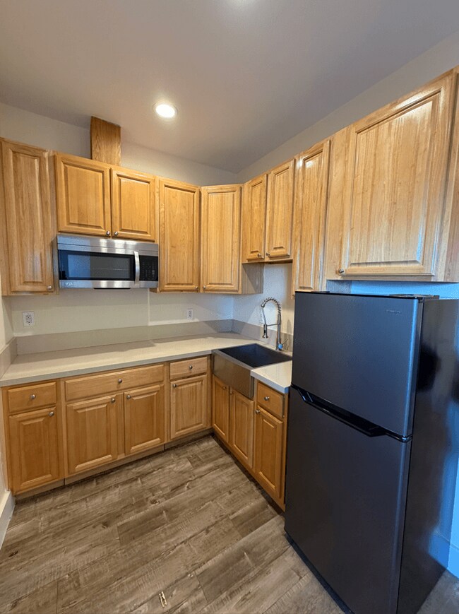 247 W Florence in Los Angeles, CA - Foto de edificio - Building Photo