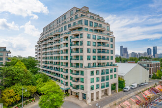 25 Scrivener Sq in Toronto, ON - Building Photo - Primary Photo