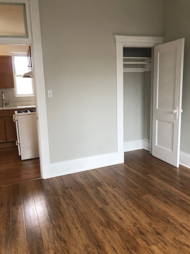 51 Hemenway St, Unit 10