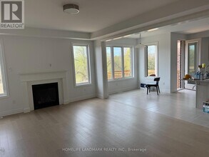 25 Spring Oak Cres in Markham, ON - Building Photo - Building Photo