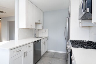 317 Burlington Ave in Western Springs, IL - Building Photo - Building Photo