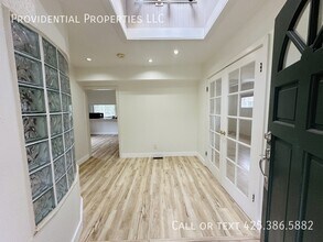 20620 Larch Way in Lynnwood, WA - Building Photo - Building Photo