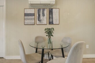 4934 Kingston Ave in Lisle, IL - Building Photo - Building Photo