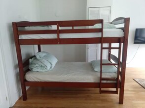 131 C St SE in Washington, DC - Foto de edificio - Building Photo