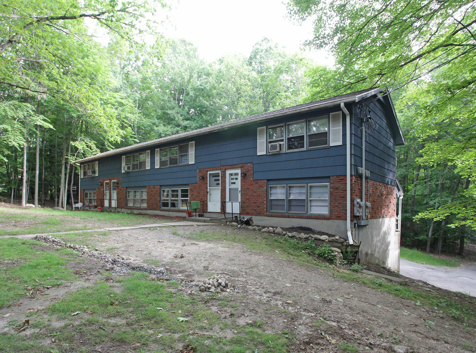 Countryside in Harwinton, CT - Building Photo