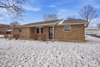 3145 Dogwood Dr in Troy, OH - Building Photo - Building Photo