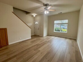 1614 Manzanita Ave in Chico, CA - Building Photo - Building Photo