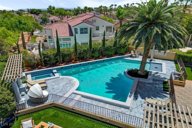 property at 1920 Redbird Crest Ln