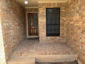 6104 John Chisum Ln in Austin, TX - Building Photo - Building Photo