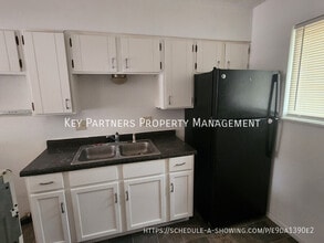130 Warner Ave in Bonner Springs, KS - Building Photo - Building Photo