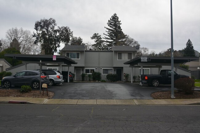 1160 Kenwal Rd in Concord, CA - Building Photo - Building Photo