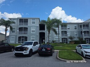 2307 Silver Palm Dr in Kissimmee, FL - Building Photo - Building Photo