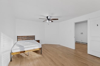 404 Nottingham Dr in Irving, TX - Building Photo - Building Photo