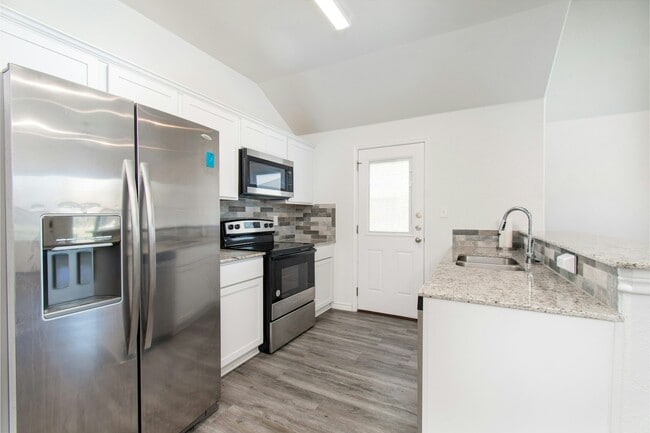 527 Lost Trl in Copperas Cove, TX - Building Photo - Building Photo