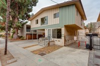 275 N Oakland Ave in Pasadena, CA - Foto de edificio - Building Photo