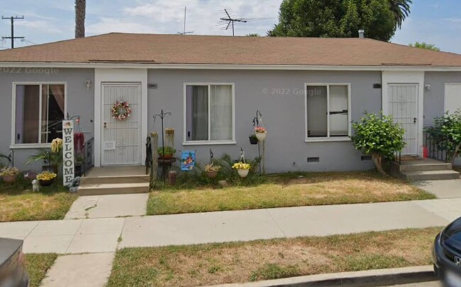 property at 1000 E 59th St