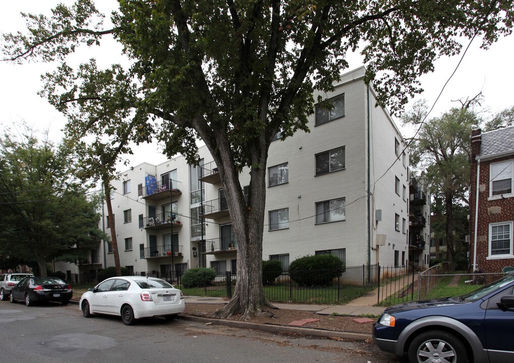 19th Street Apartment Homes in Washington, DC - Foto de edificio