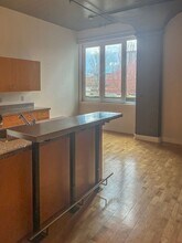 300 NW 8th Ave in Portland, OR - Building Photo - Building Photo