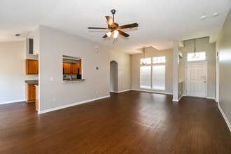 3559 White Cow Ct in Jacksonville, FL - Foto de edificio - Building Photo