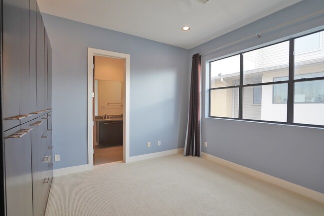 property at 4611 Austin St