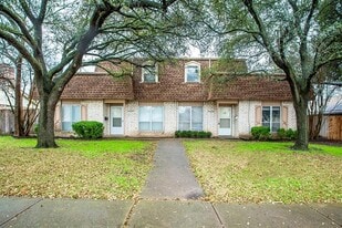 11352 Quail Run St in Dallas, TX - Building Photo