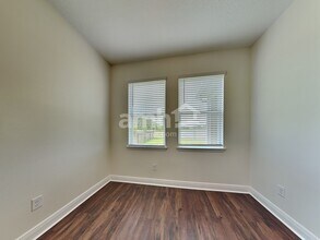 14511 Cedar Mill Dr in Bradenton, FL - Building Photo - Building Photo