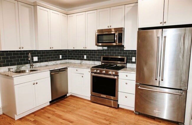 643 E 5th St in Boston, MA - Building Photo - Building Photo