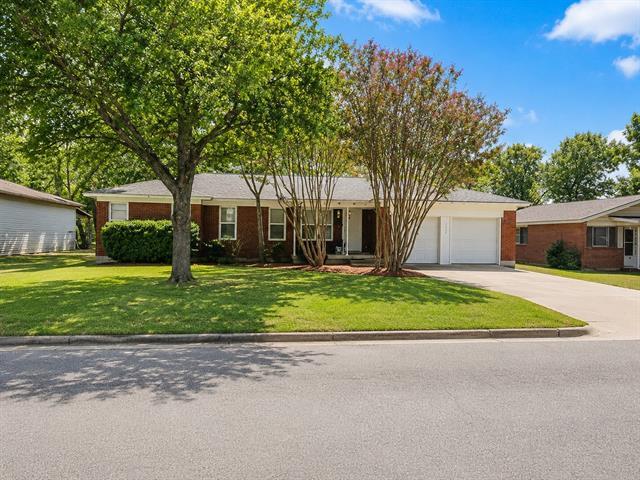 5016 Sabelle Ln
