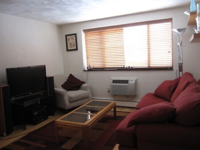 property at 5 Centre St