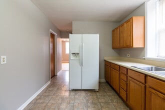 3355 N Troy St in Chicago, IL - Building Photo - Building Photo