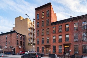 660 Dean St in Brooklyn, NY - Foto de edificio - Primary Photo