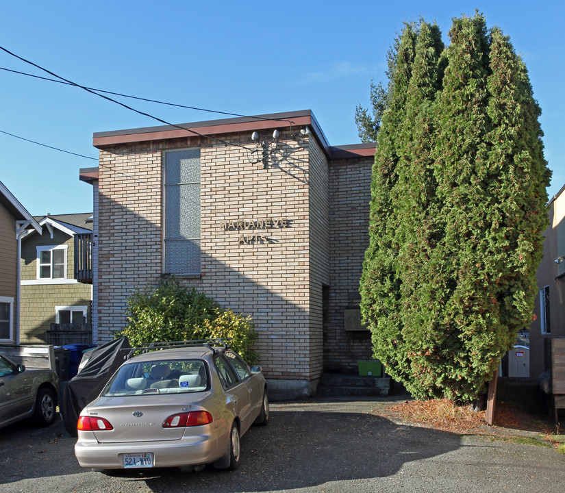 Marianeve Apartments in Seattle, WA - Building Photo