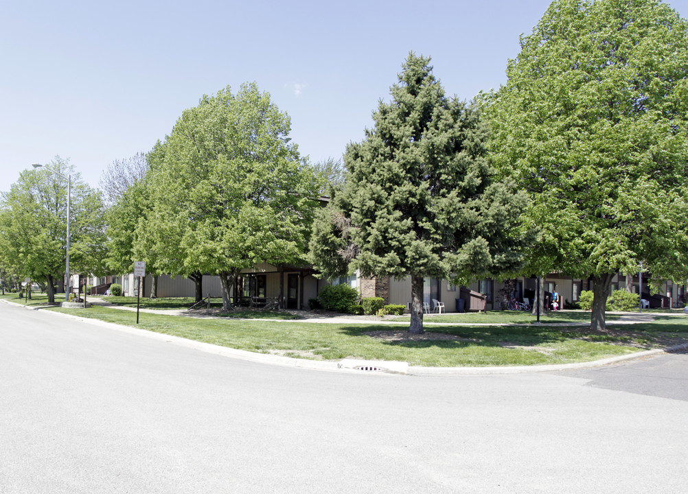 Tall Oaks Village in Washington, IL - Building Photo