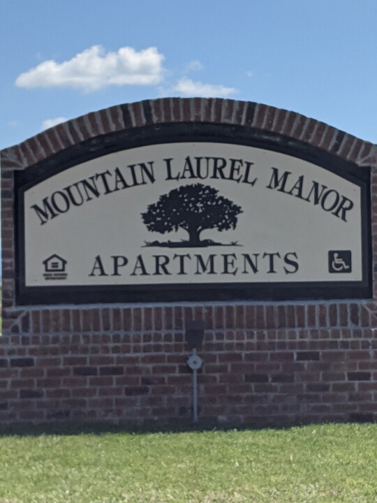 Mountain Laurel I & II in Staunton, VA - Foto de edificio